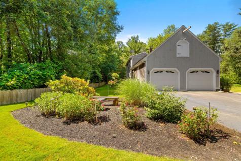 25 Indian Pond Road Kingston MA 02364