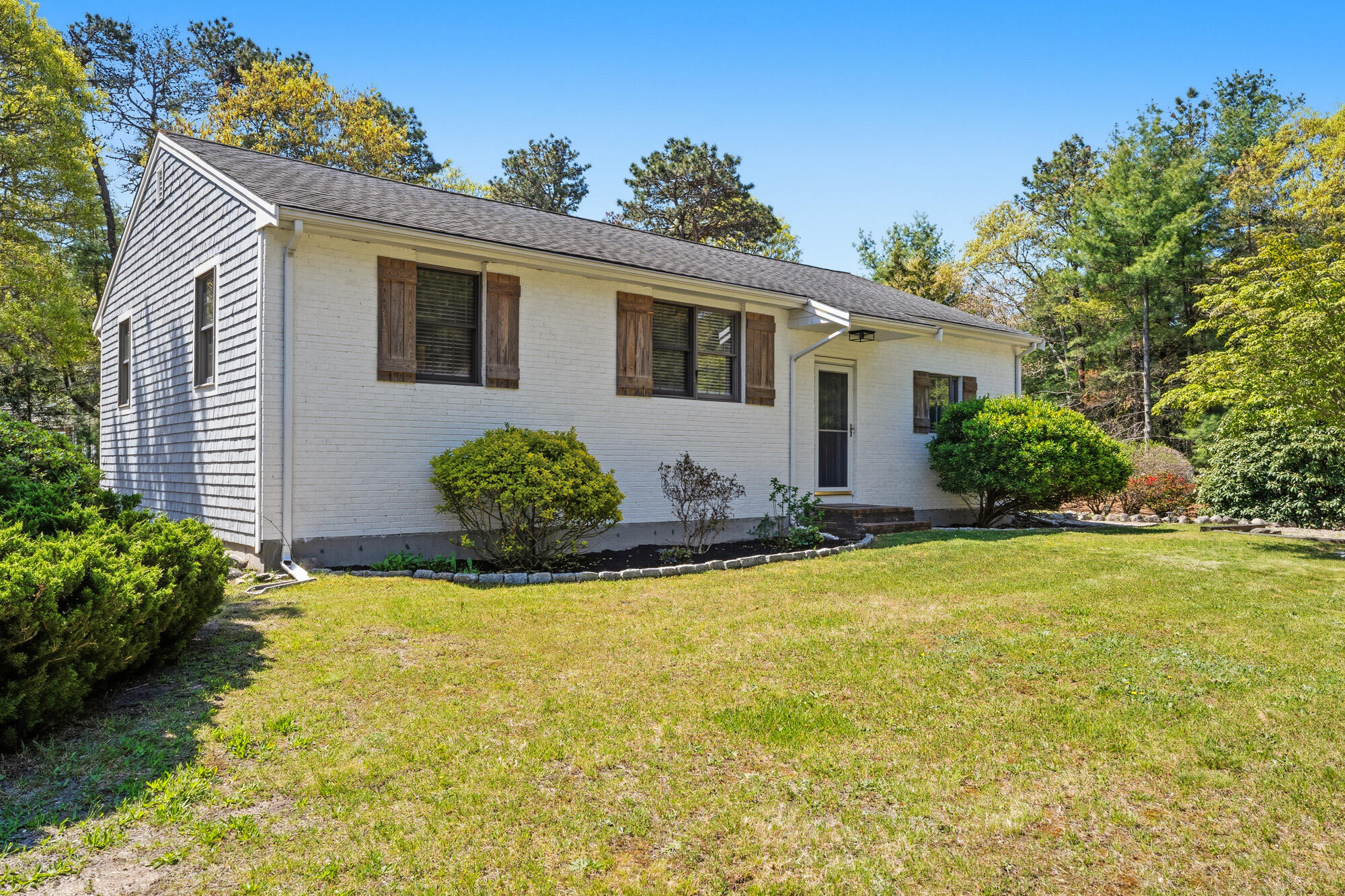 17 Dry Hollow Lane Mashpee MA 02649