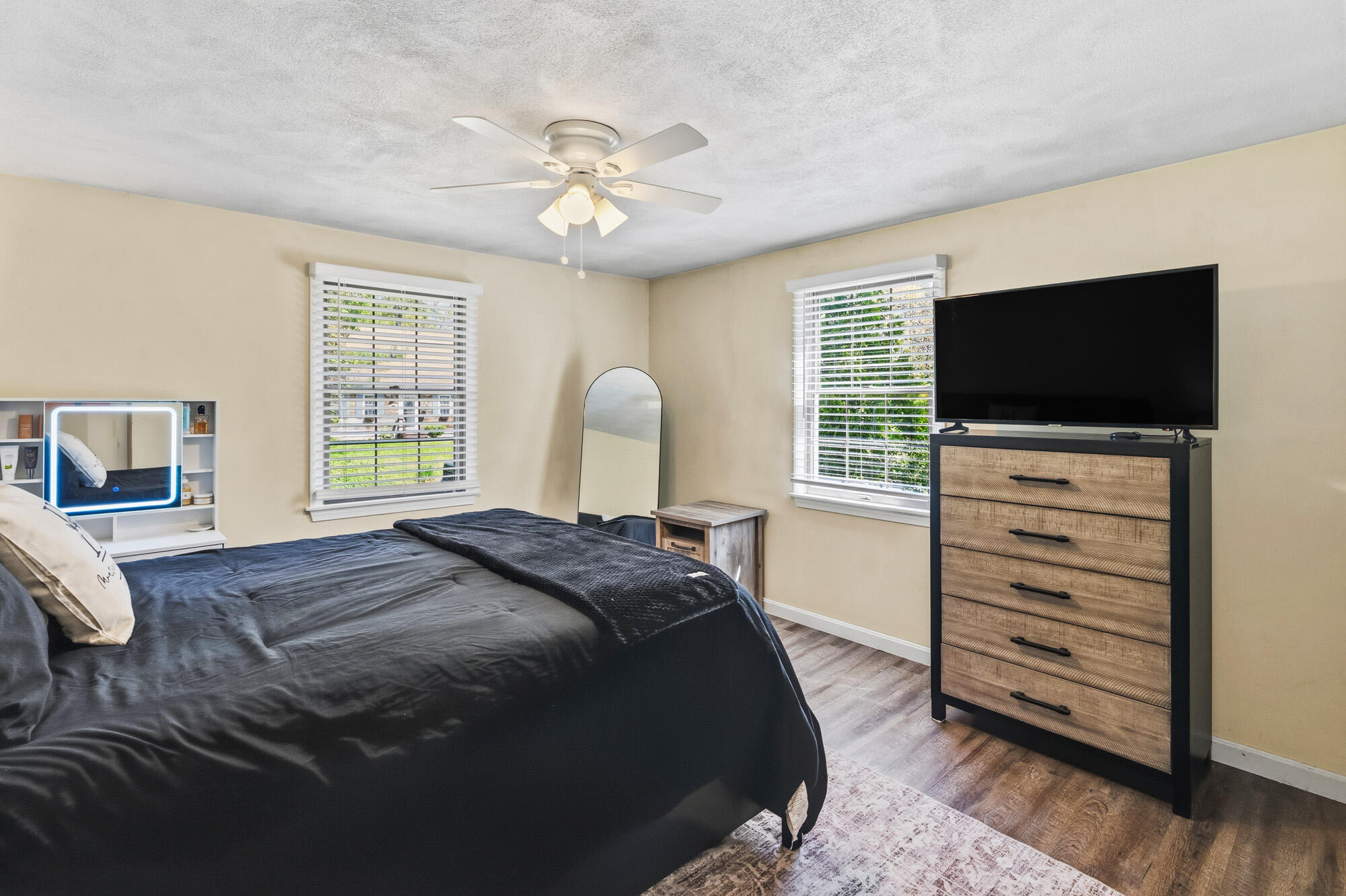 17 Dry Hollow Lane Mashpee MA 02649