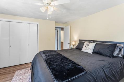 17 Dry Hollow Lane Mashpee MA 02649
