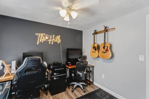 17 Dry Hollow Lane Mashpee MA 02649
