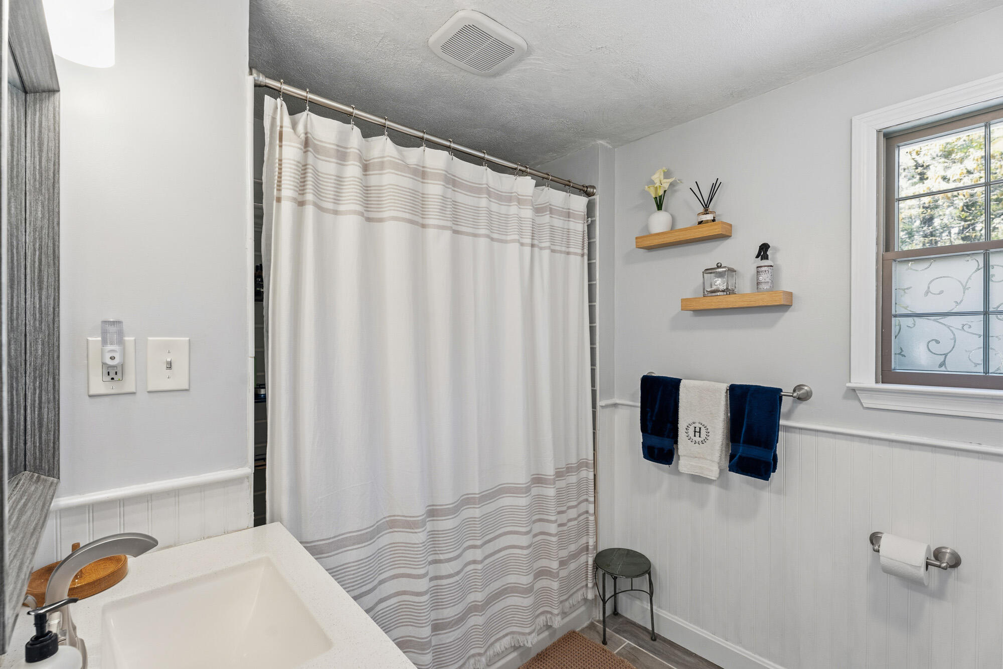 17 Dry Hollow Lane Mashpee MA 02649