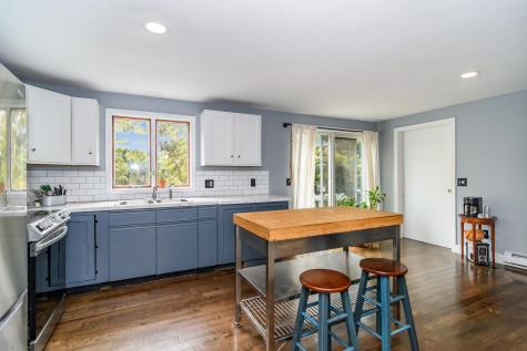 15 Florence Avenue Mashpee MA 02649