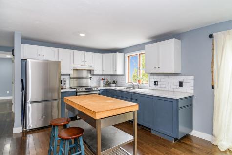 15 Florence Avenue Mashpee MA 02649