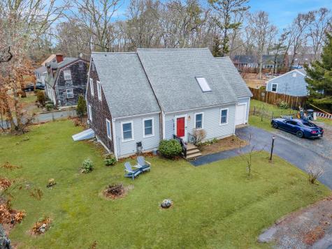 15 Florence Avenue Mashpee MA 02649