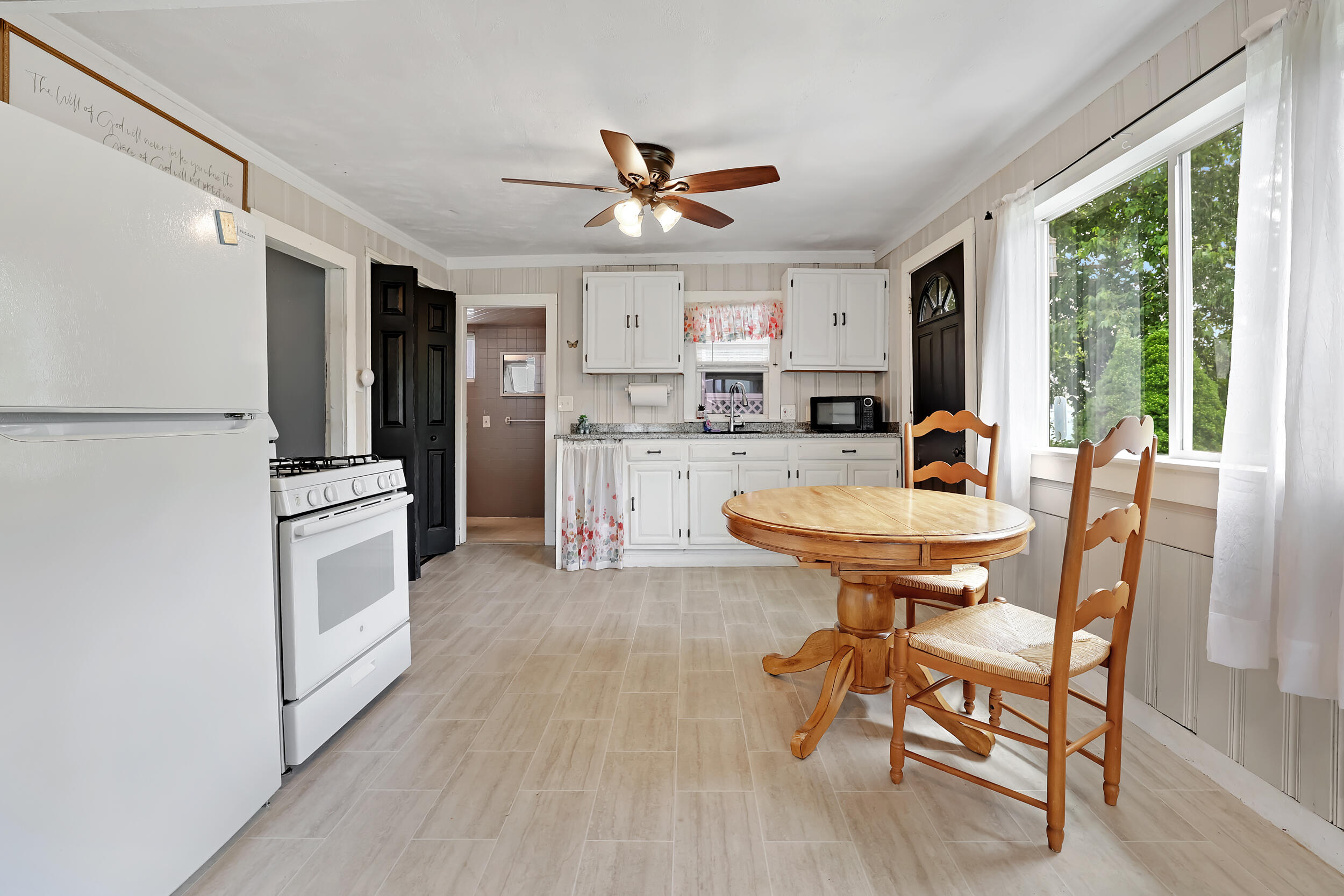 10 Barnes Street Wareham MA 02571