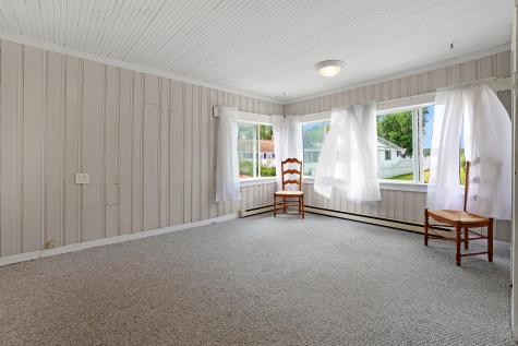 10 Barnes Street Wareham MA 02571