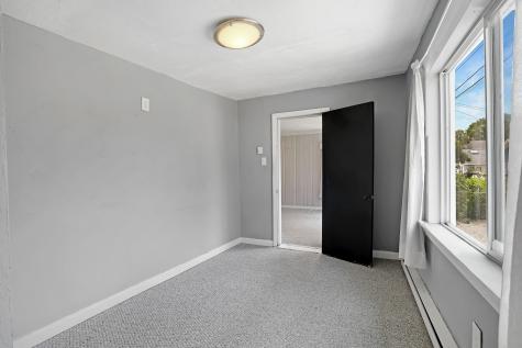 10 Barnes Street Wareham MA 02571