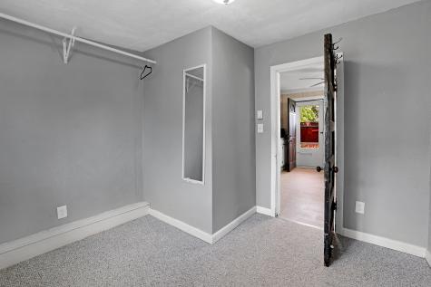 10 Barnes Street Wareham MA 02571
