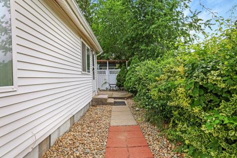 10 Barnes Street Wareham MA 02571