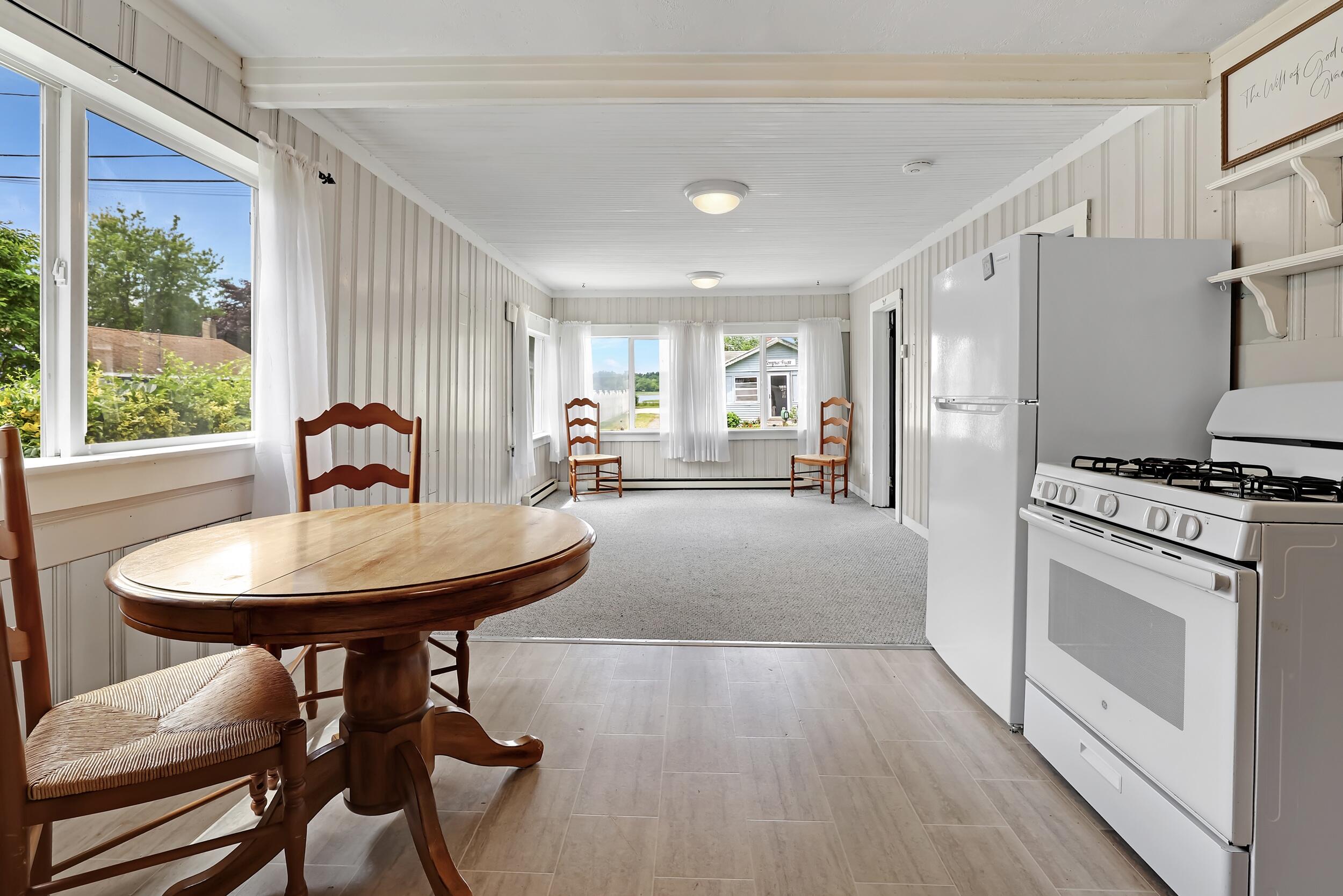 10 Barnes Street Wareham MA 02571