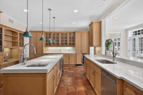 169 Tisquantum Road Chatham MA 02633