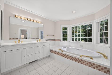 169 Tisquantum Road Chatham MA 02633