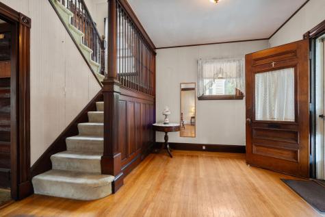 42 Bigelow Street MA