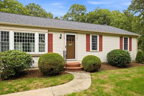 21 Oxford Road East Sandwich MA 02537