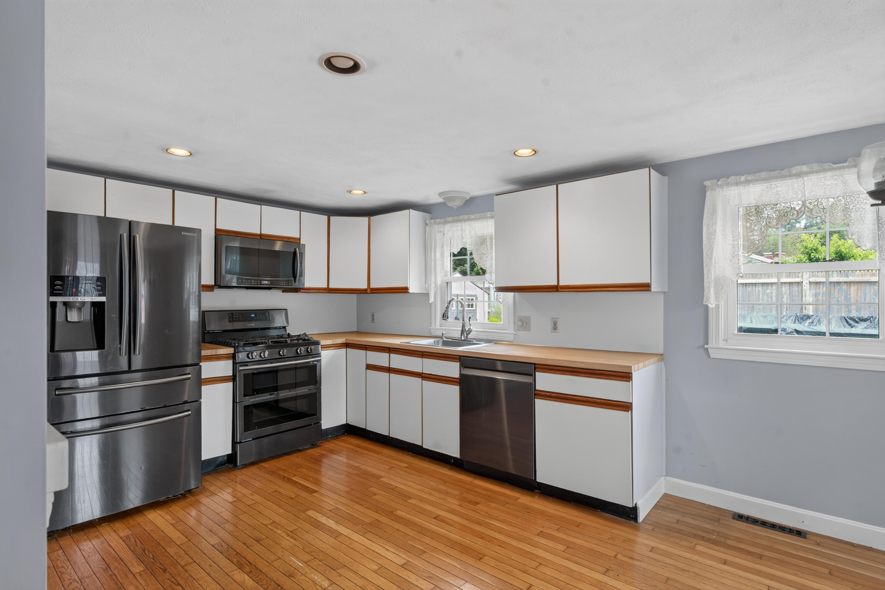 25 Deepwood Drive Waquoit MA 02536