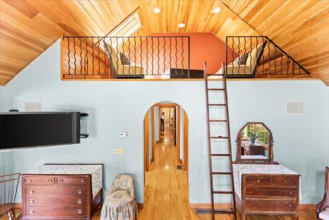 27 Emerald Lane Falmouth MA 02536