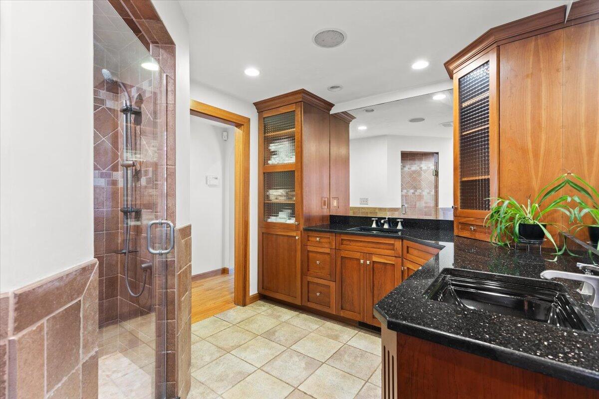 27 Emerald Lane Falmouth MA 02536