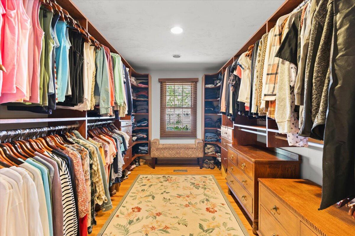 27 Emerald Lane Falmouth MA 02536