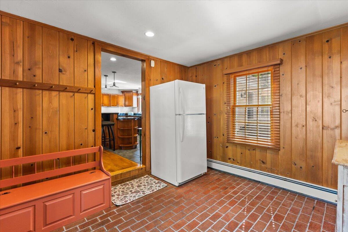 27 Emerald Lane Falmouth MA 02536