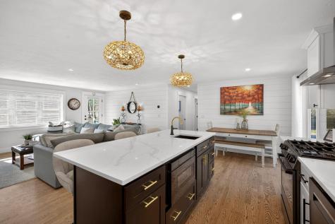 73 Braeburn Court Falmouth MA 02536