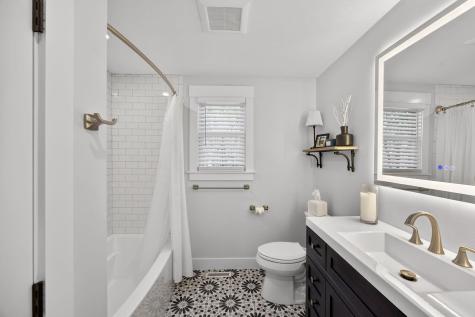 73 Braeburn Court Falmouth MA 02536