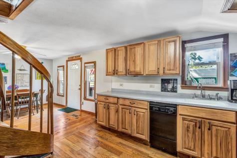 17 Crescent Place Wareham MA 02558