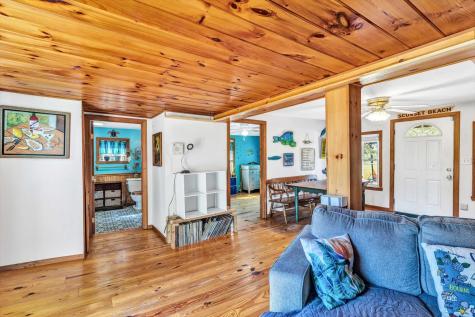 17 Crescent Place Wareham MA 02558