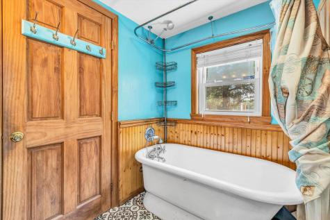 17 Crescent Place Wareham MA 02558