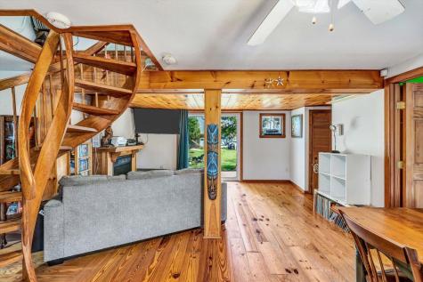 17 Crescent Place Wareham MA 02558