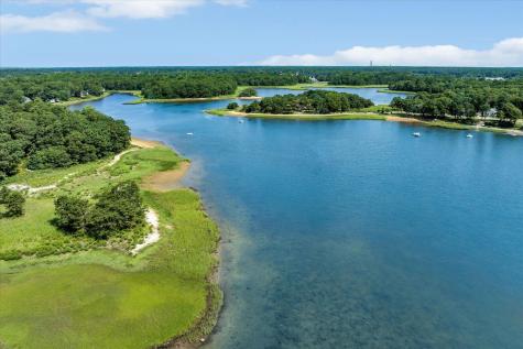 17 Crescent Place Wareham MA 02558