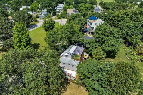 17 Crescent Place Wareham MA 02558