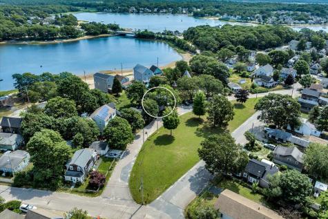 17 Crescent Place Wareham MA 02558