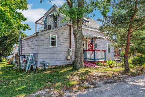 17 Crescent Place Wareham MA 02558