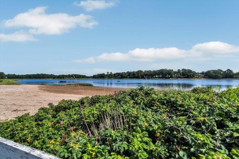 17 Crescent Place Wareham MA 02558