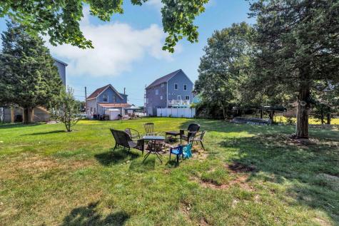 17 Crescent Place Wareham MA 02558