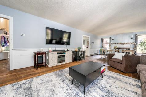 8 W Crossfield Road Sandwich MA 02644