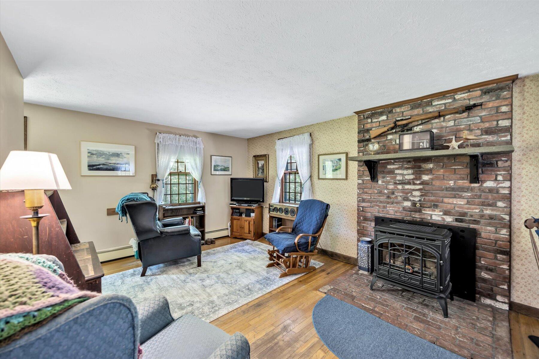 22 Whimbrel Drive Cataumet MA 02534