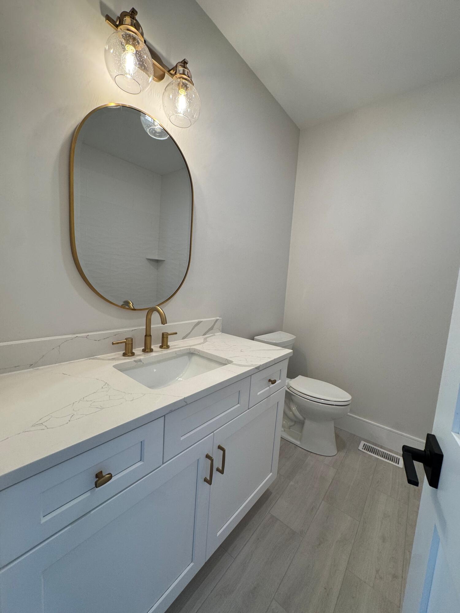 21 Josiah Path Falmouth MA 02540
