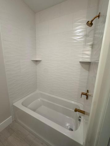 21 Josiah Path Falmouth MA 02540