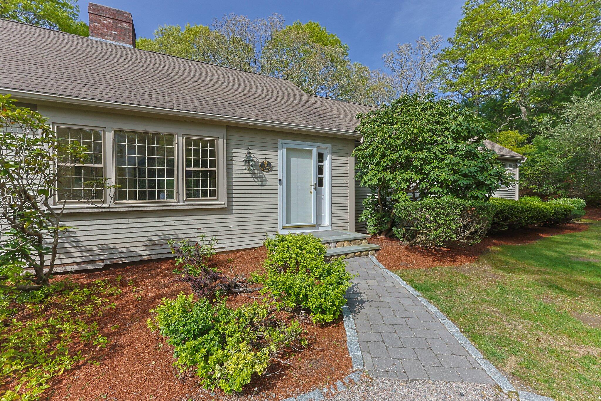 154 Cotuit Bay Drive Barnstable MA 02635