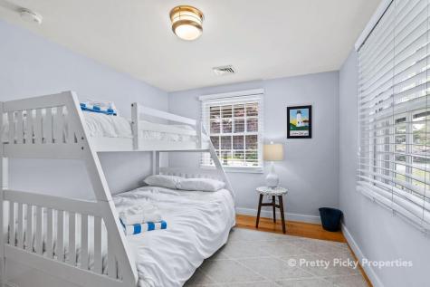 32 Bishops Terrace Chatham MA 02633
