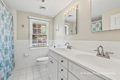 32 Bishops Terrace Chatham MA 02633