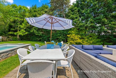 32 Bishops Terrace Chatham MA 02633