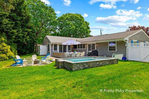 32 Bishops Terrace Chatham MA 02633