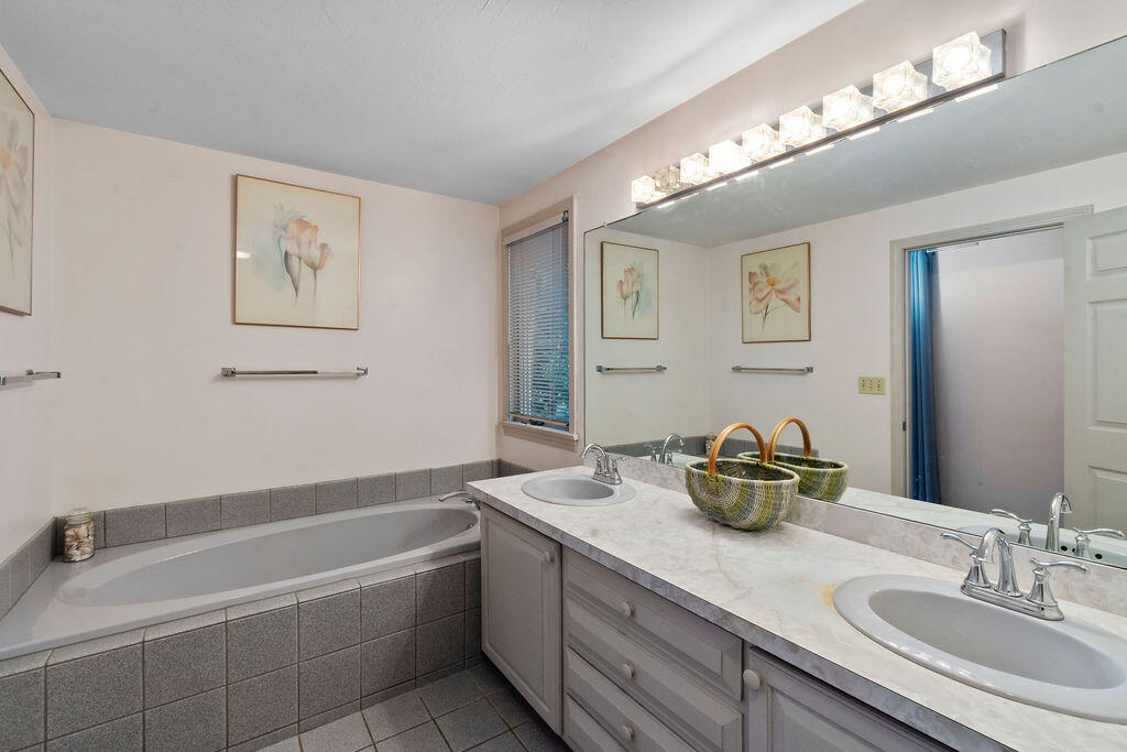 24 Indigo Lane Barnstable MA 02655