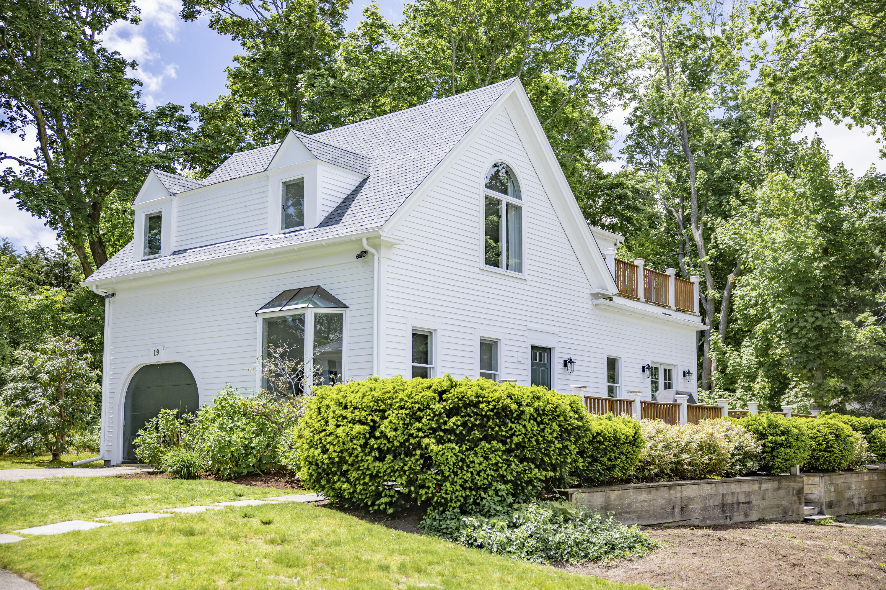 19 E Bay Road Barnstable MA 02655