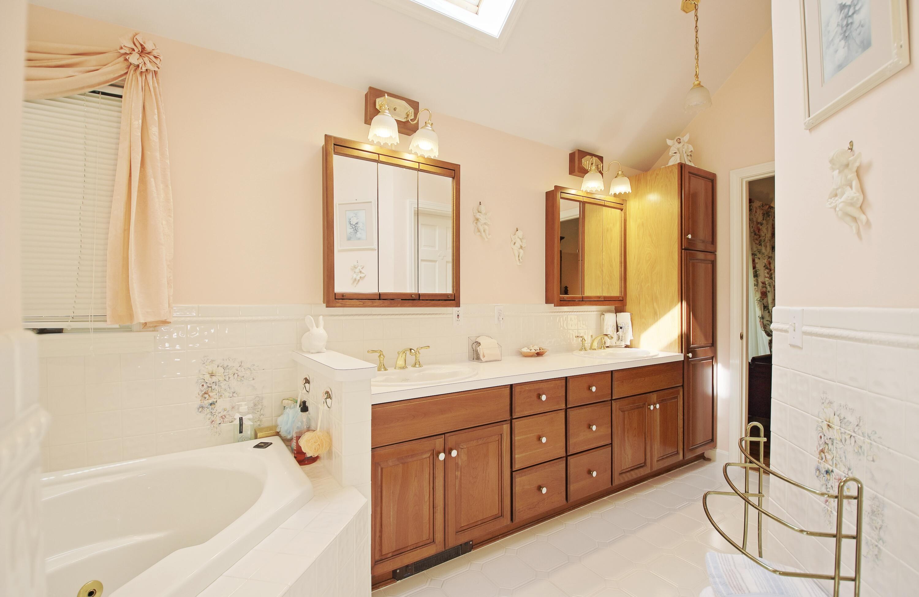 81 Pond Street Brewster MA 02631