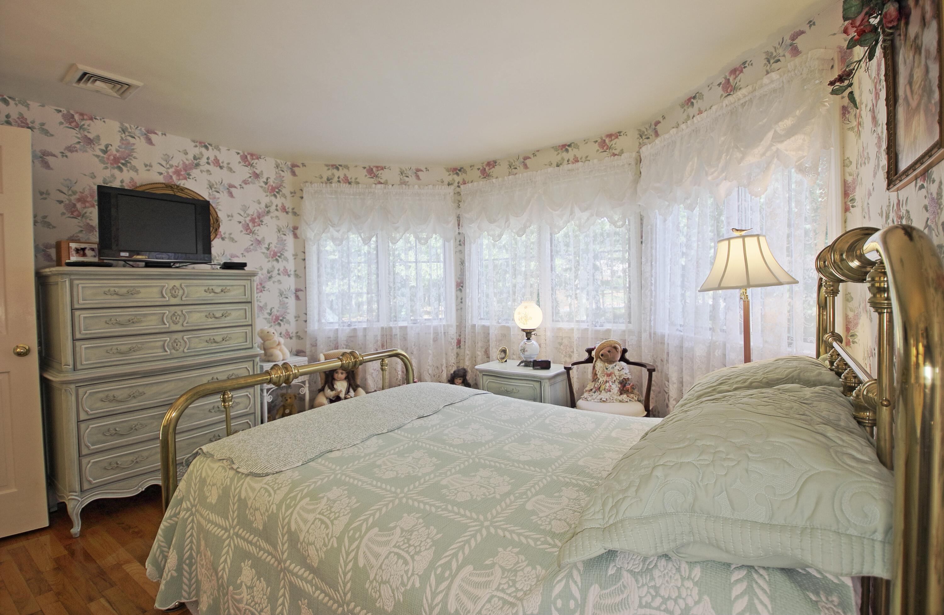81 Pond Street Brewster MA 02631