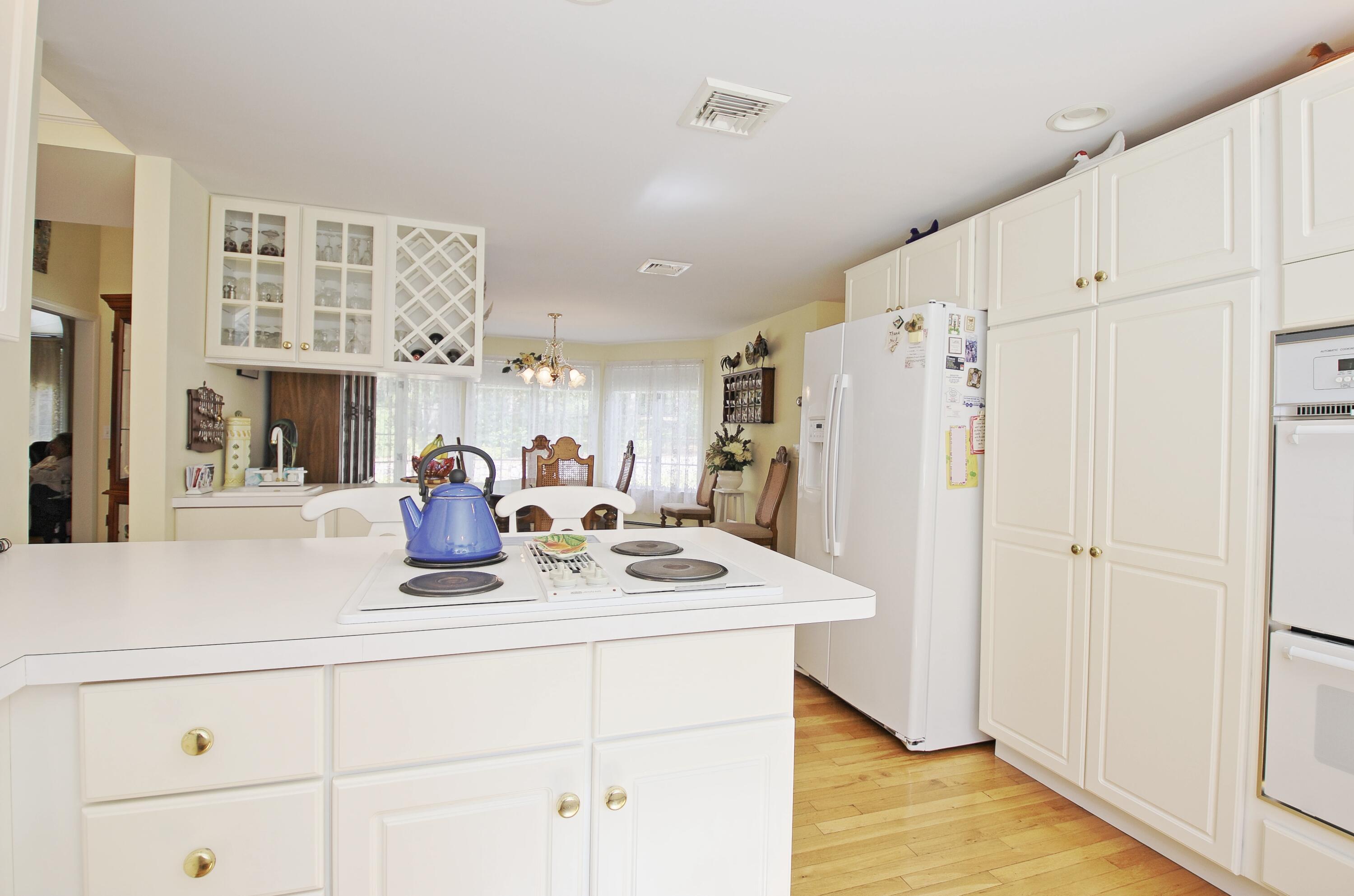 81 Pond Street Brewster MA 02631